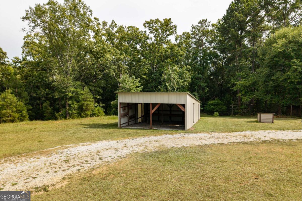 1967 Calhoun Falls Highway Elberton GA 30635