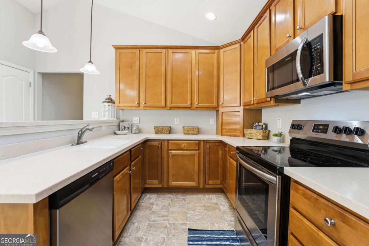 502 Arden Close Woodstock GA 30188