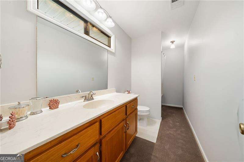 31 Fawn Lake Trail NE White GA 30184