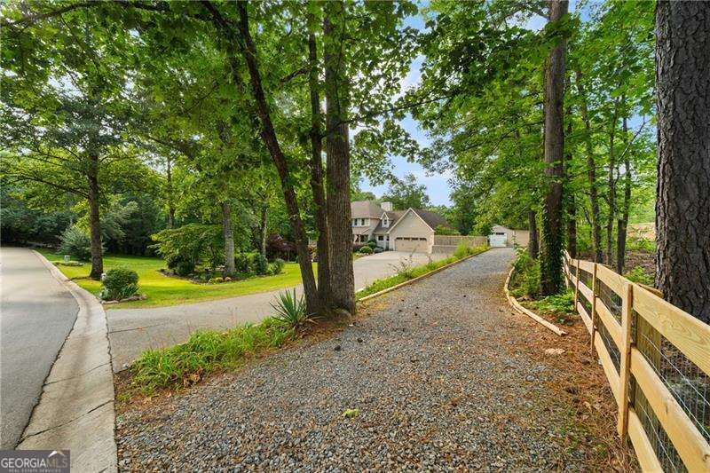 31 Fawn Lake Trail NE White GA 30184