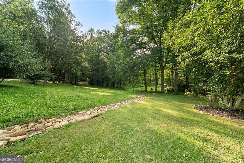 31 Fawn Lake Trail NE White GA 30184