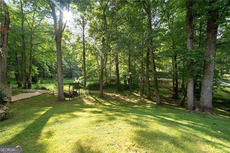 31 Fawn Lake Trail NE White GA 30184