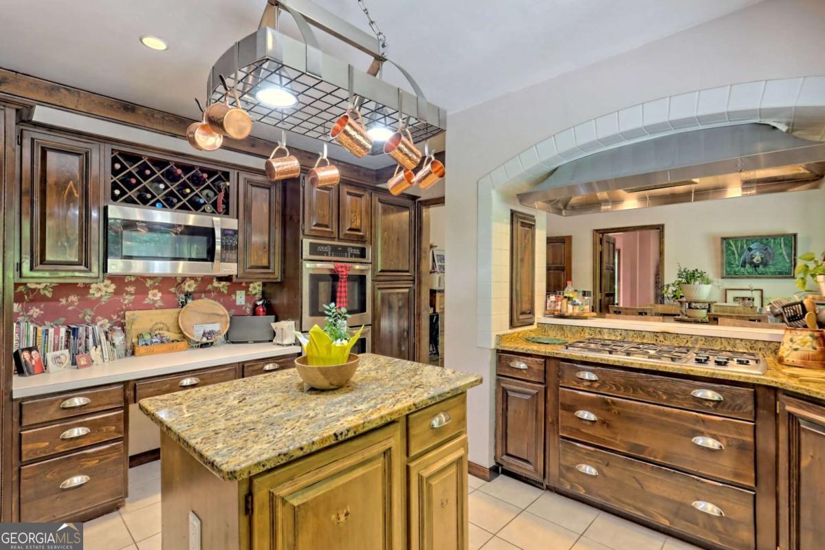 192 Brookwood Drive Blairsville GA 30512