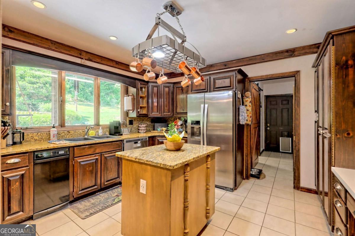 192 Brookwood Drive Blairsville GA 30512