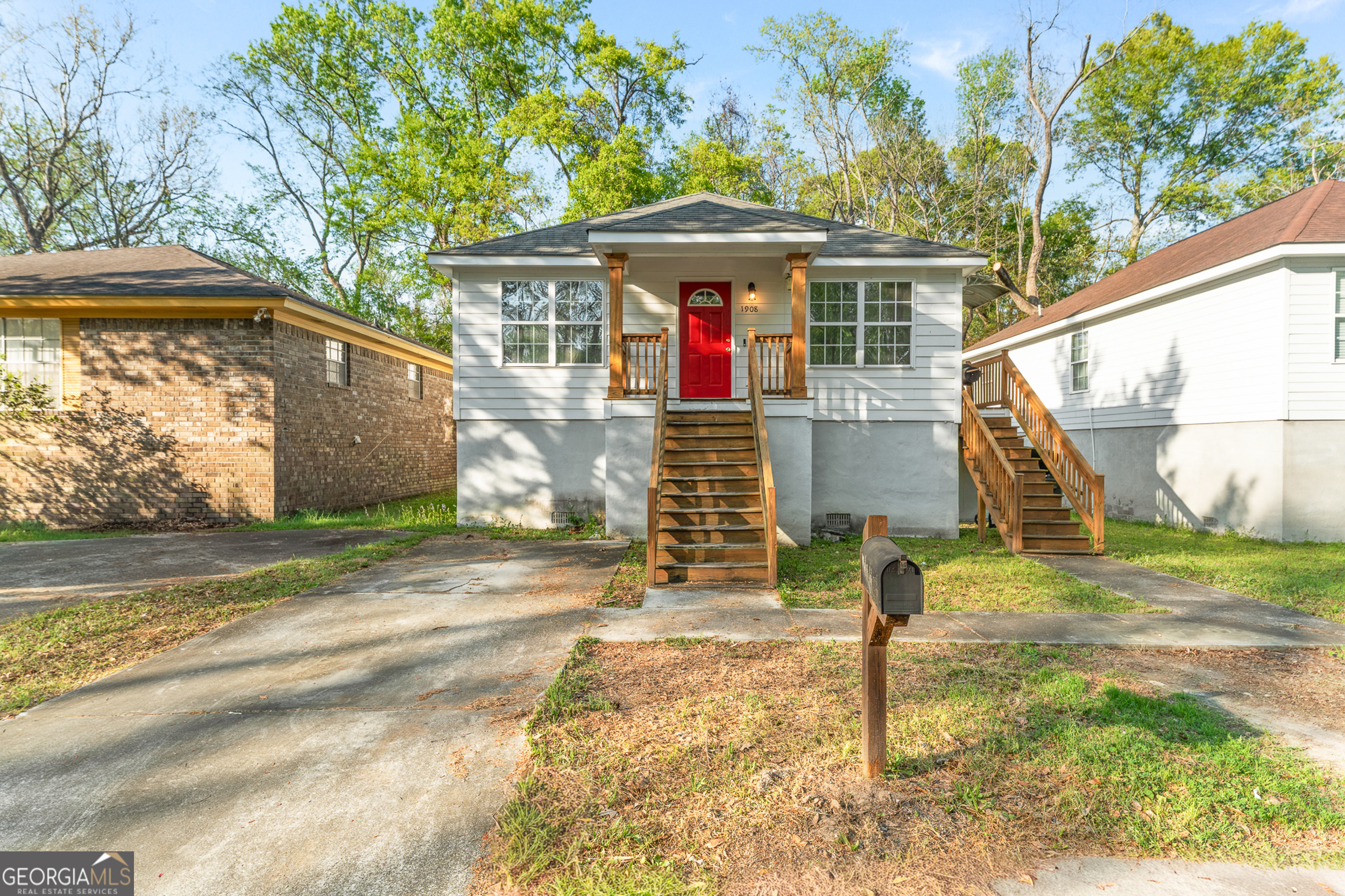 1908 Comet Avenue Savannah GA 31405