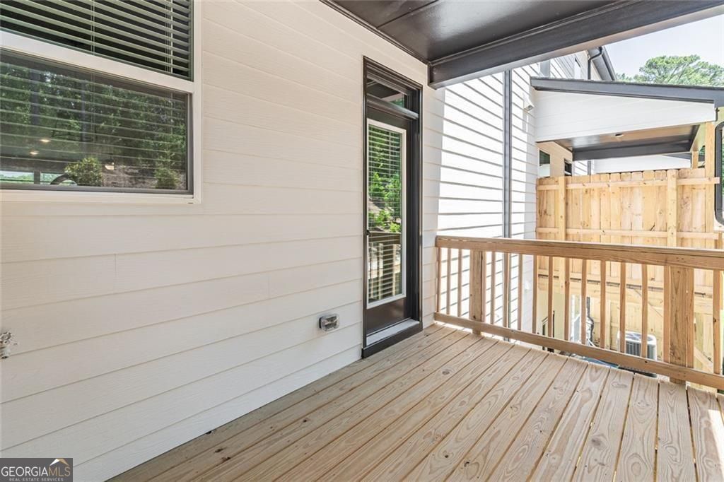 10 Rock Park Way Tucker GA 30084