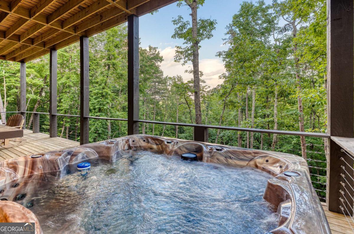 281 Raintree Bend Blue Ridge GA 30513