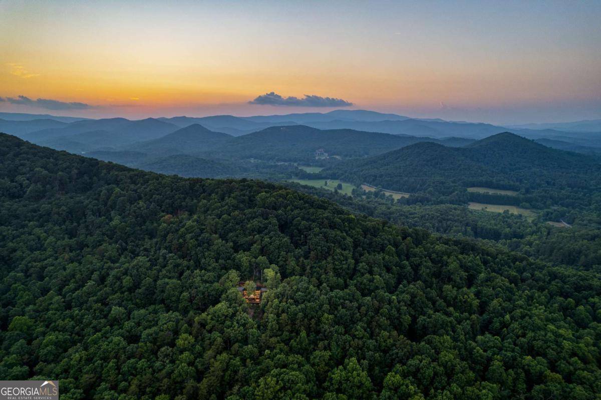 281 Raintree Bend Blue Ridge GA 30513
