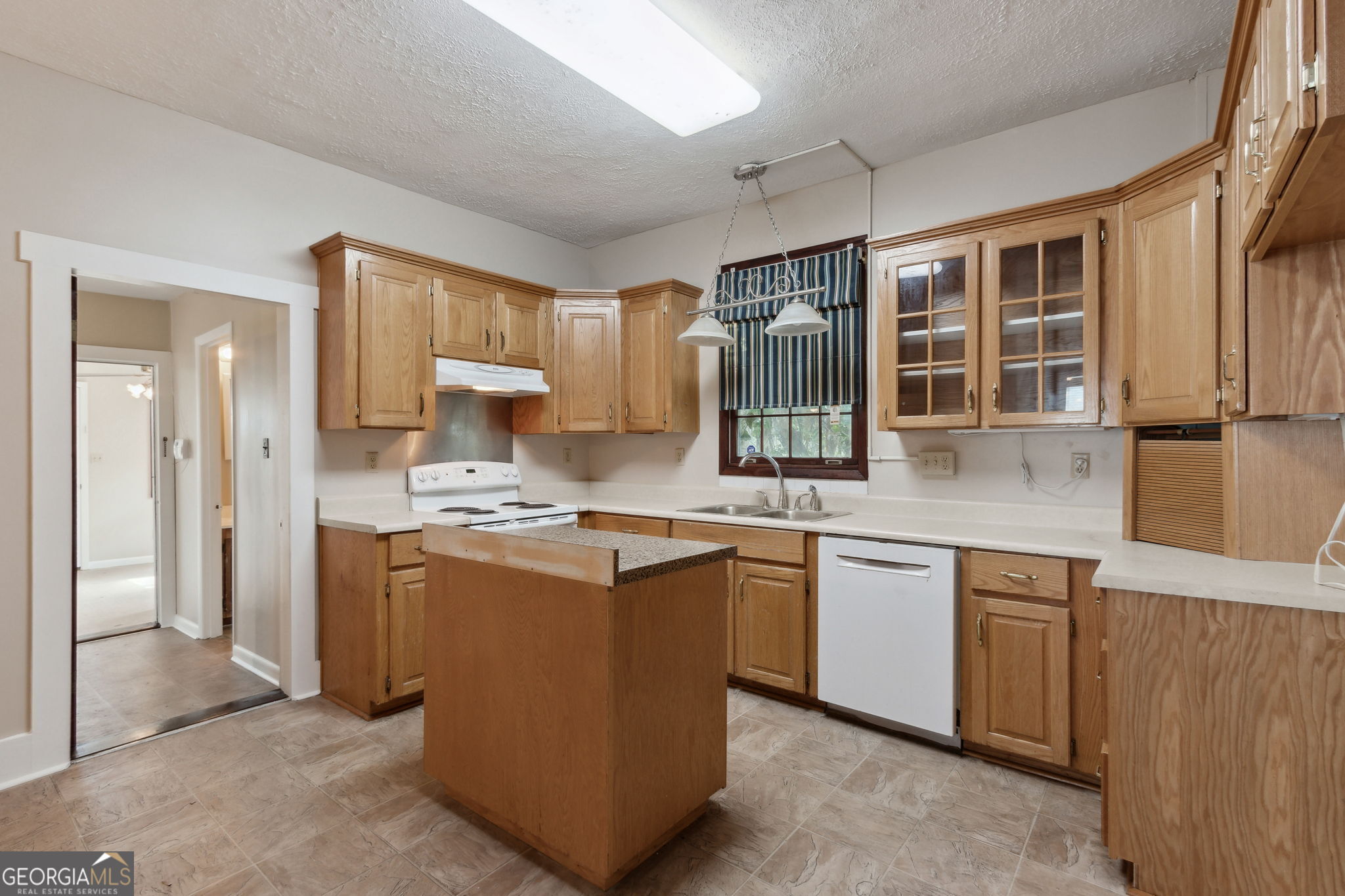 400 1st Street Folkston GA 31537