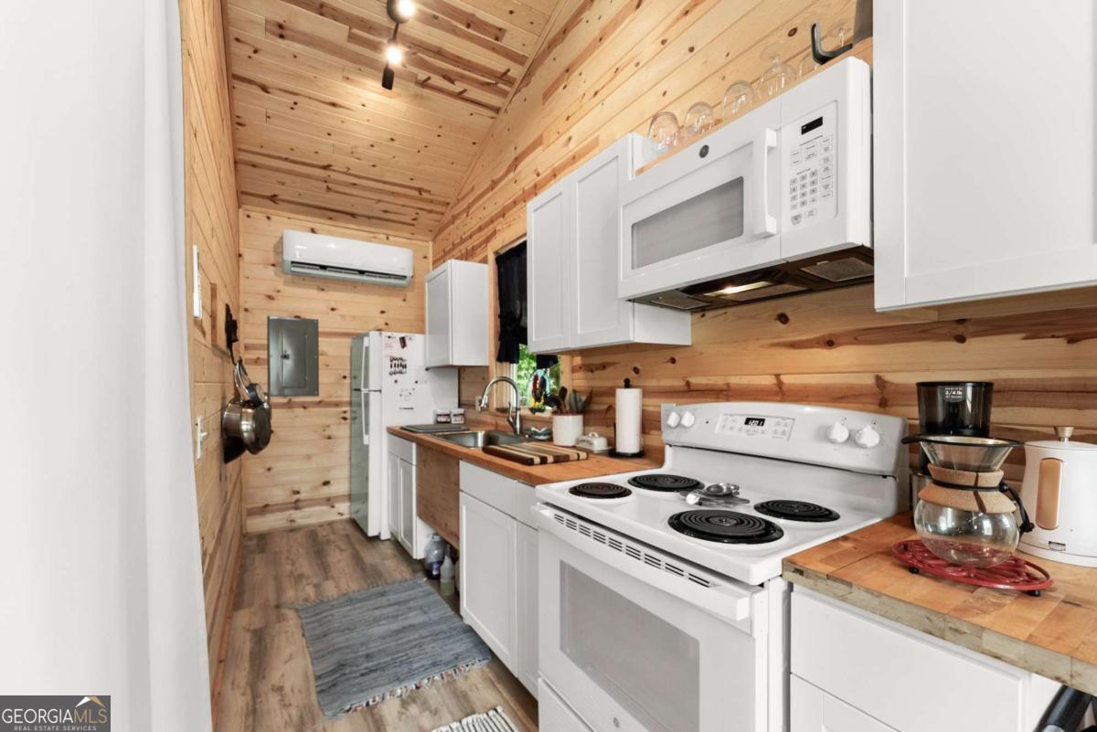 101 Rocket Drive Cleveland GA 30528