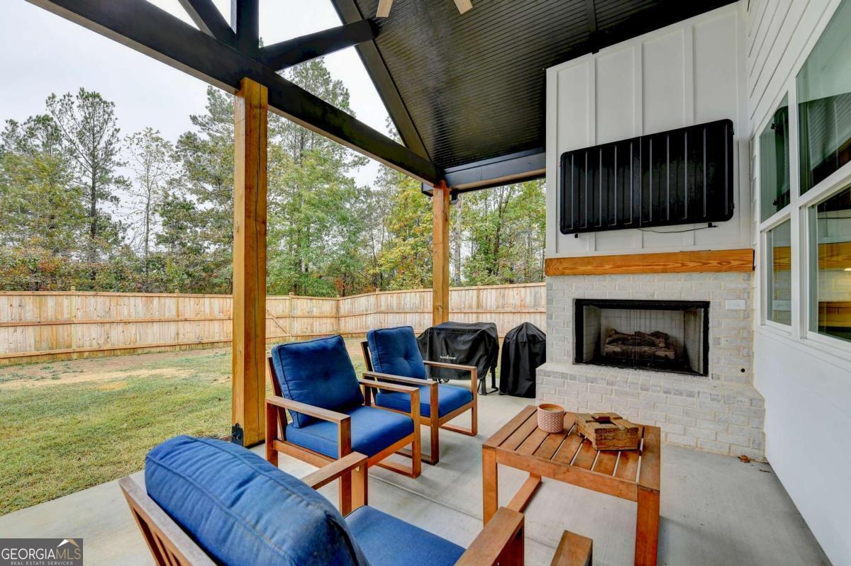 612 Walker Court Canton GA 30115