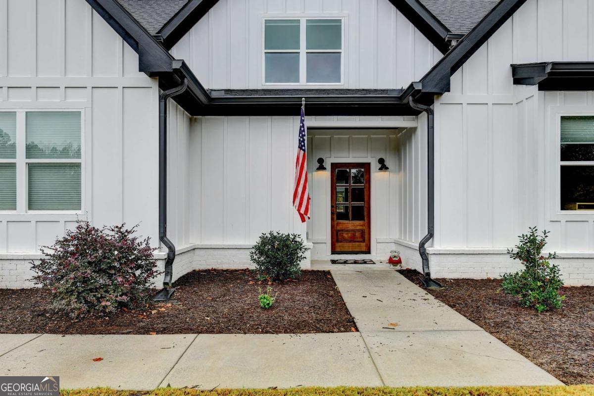 612 Walker Court Canton GA 30115
