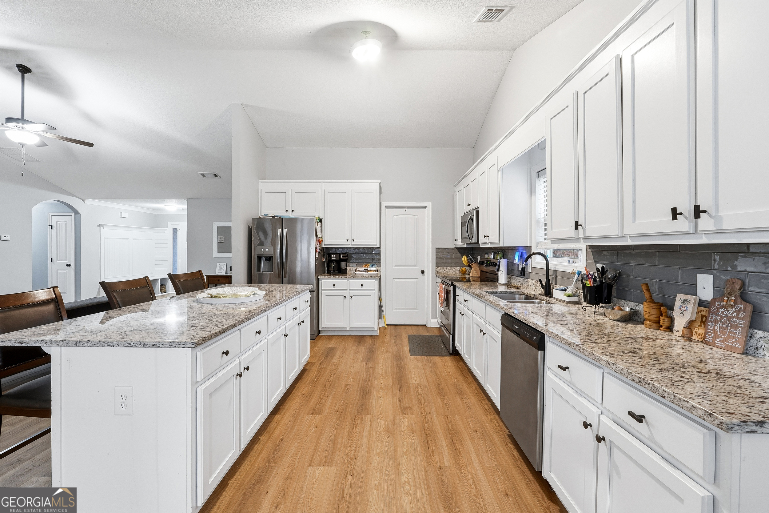 1618 Mccannon Morris Road Hull GA 30646