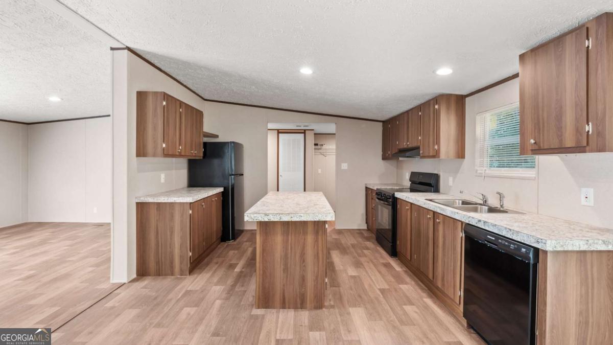 731 Amber Lane Ellijay GA 30540