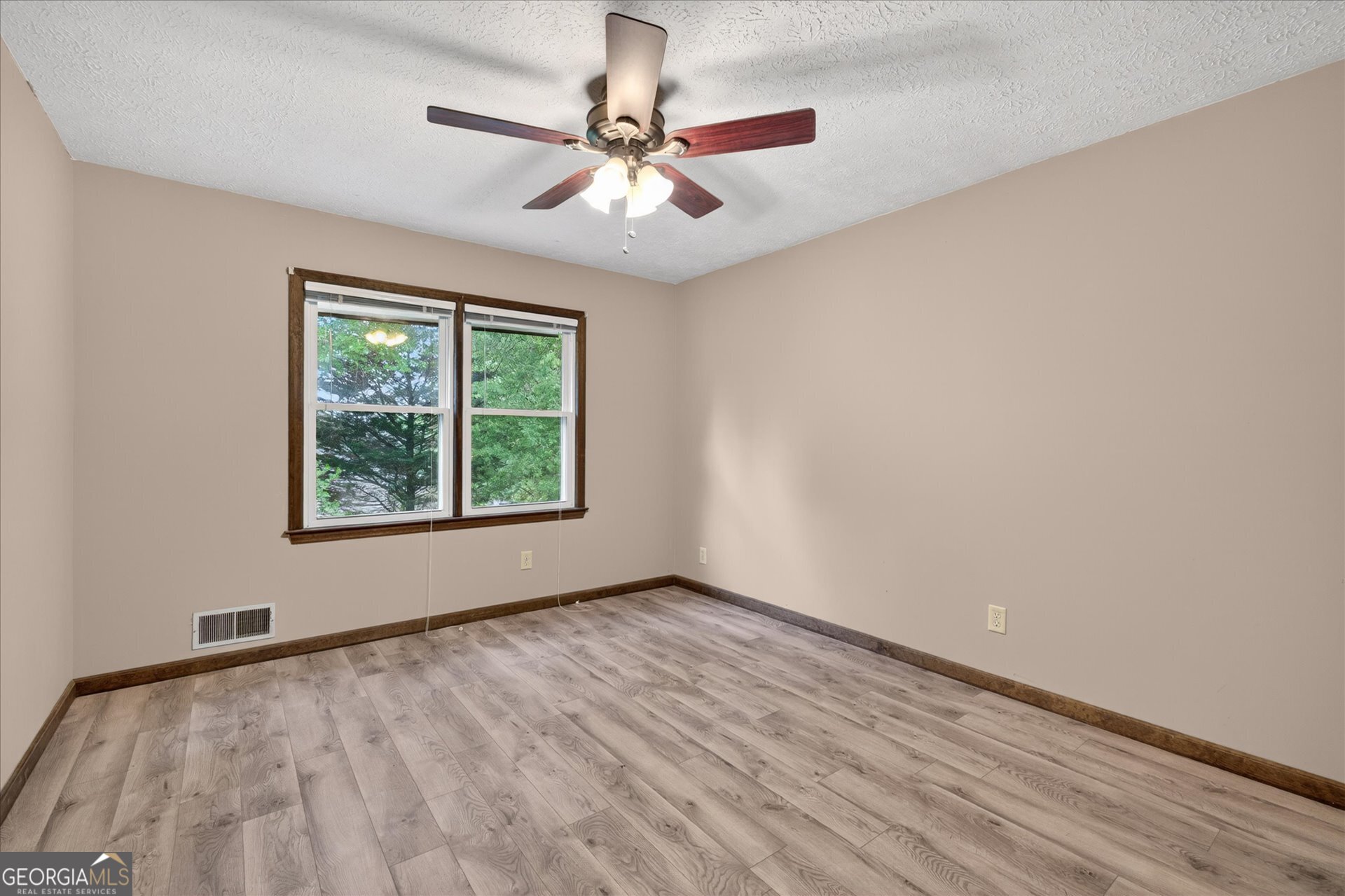 6882 Cowan Mill Road Winston GA 30187