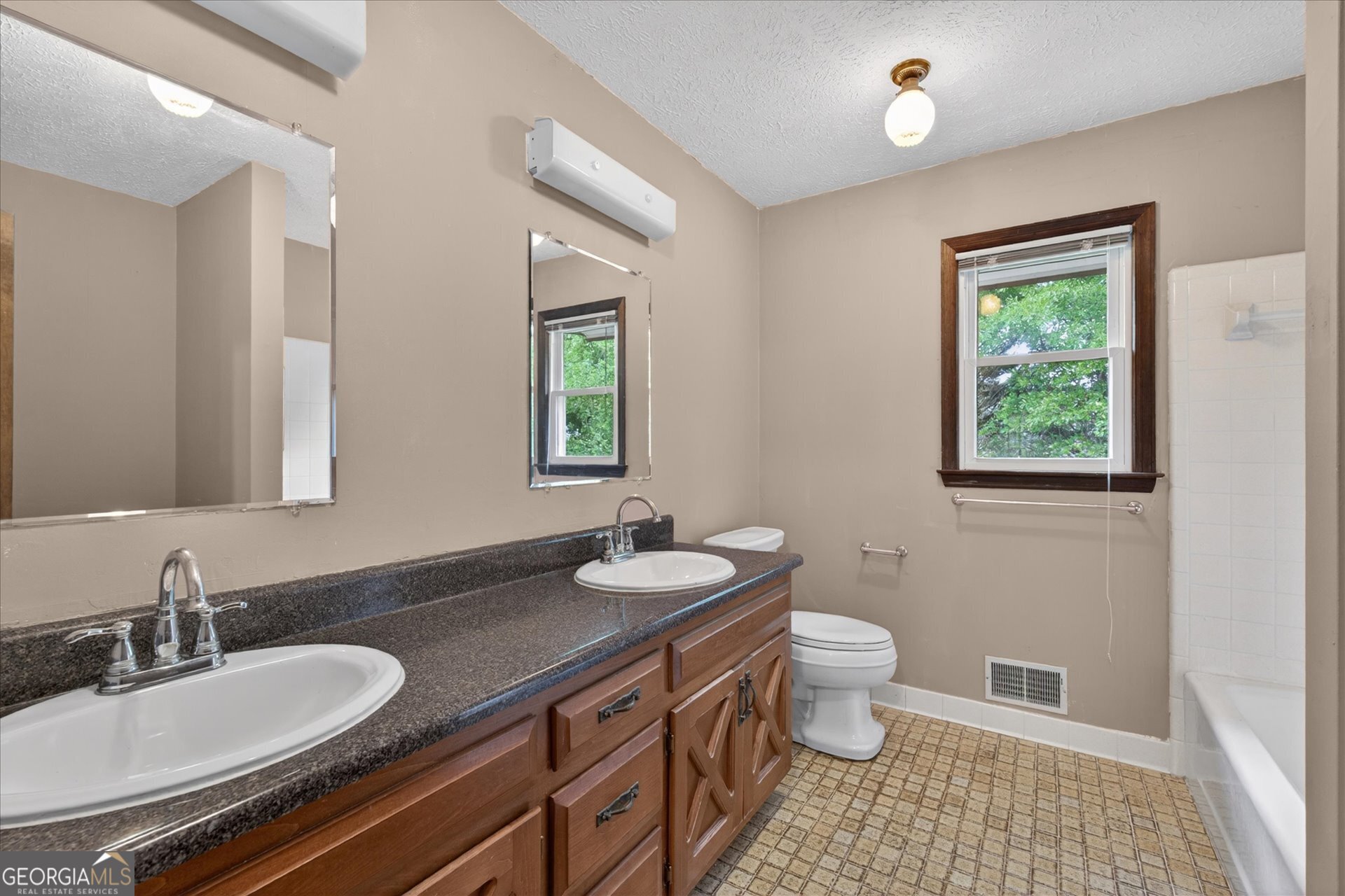 6882 Cowan Mill Road Winston GA 30187