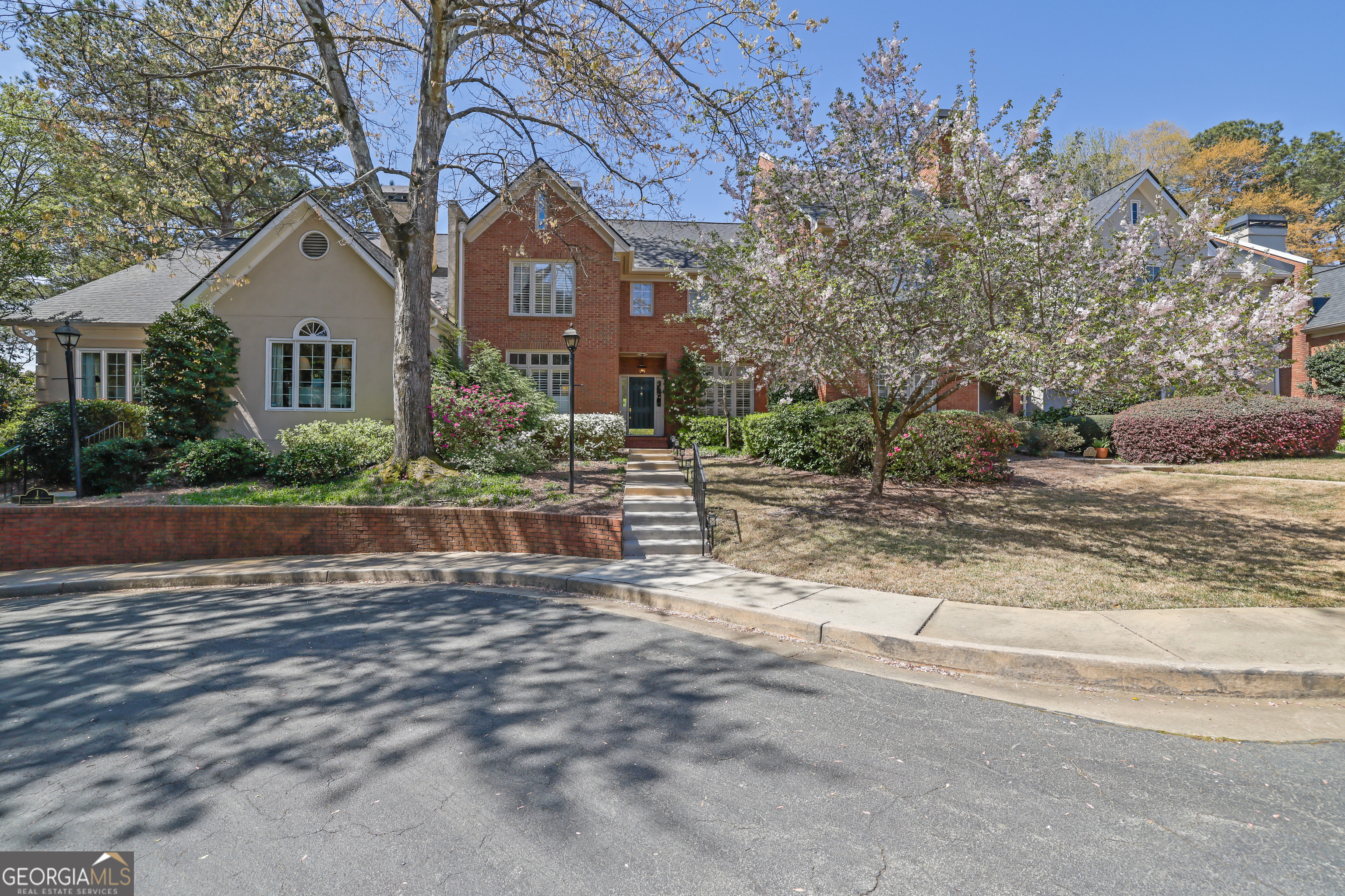 2 Paces West Terrace NW Atlanta GA 30327
