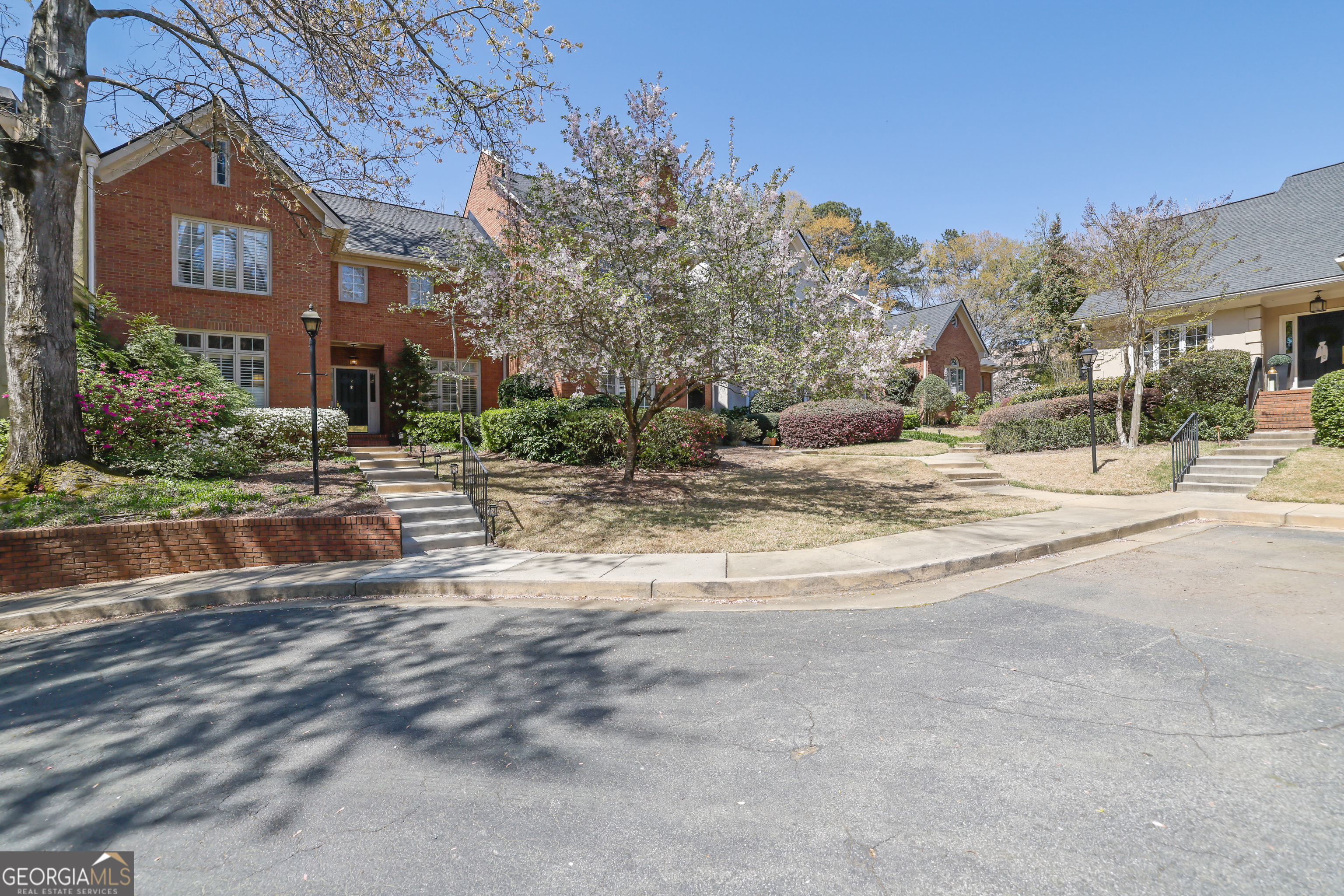 2 Paces West Terrace NW Atlanta GA 30327