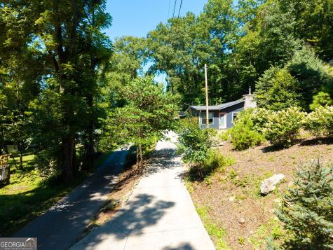 162 Hiawassee River Road Brasstown NC 28902