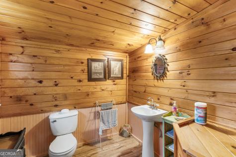162 Hiawassee River Road Brasstown NC 28902
