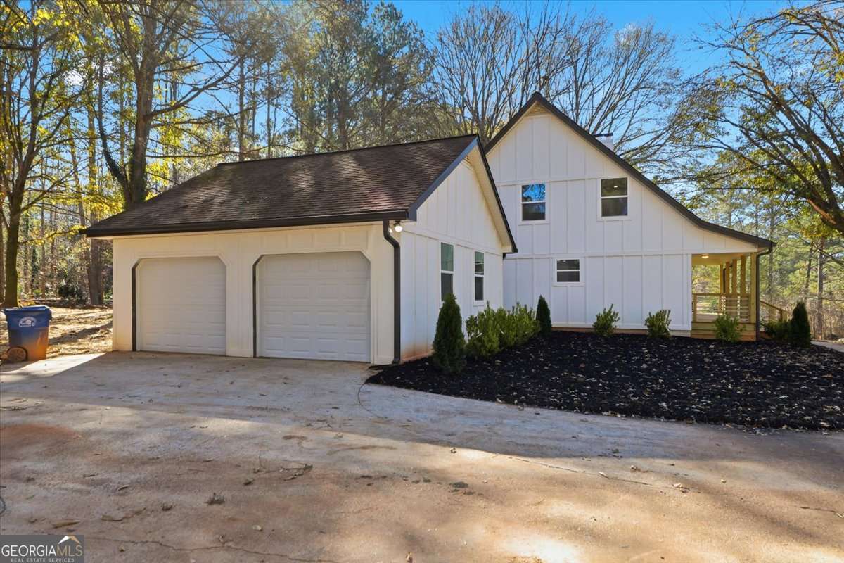 1178 Redwine Road Fayetteville GA 30215