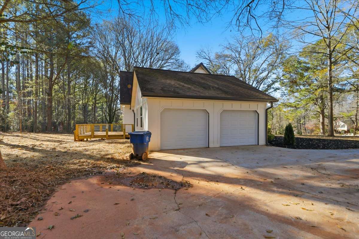 1178 Redwine Road Fayetteville GA 30215