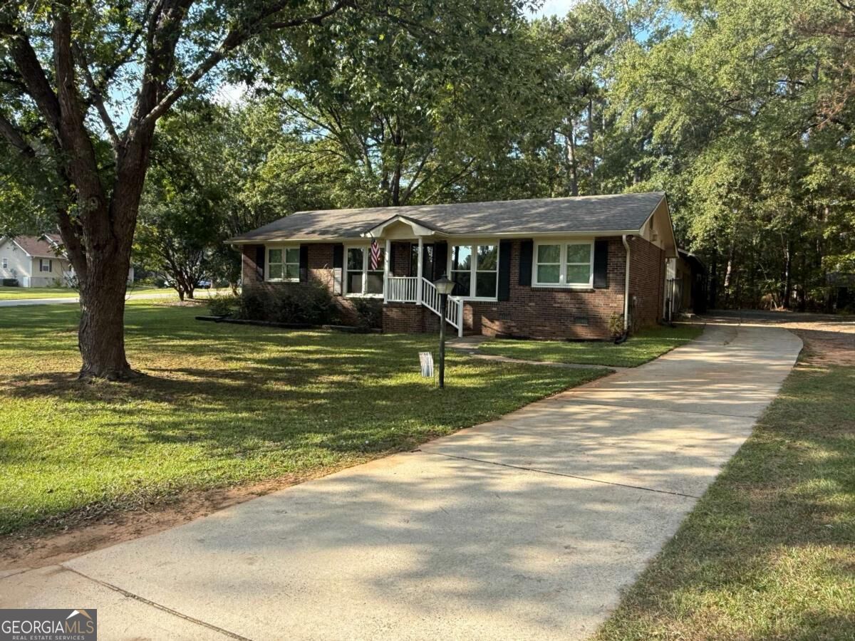 101 Cherry Point SE Eatonton GA 31024