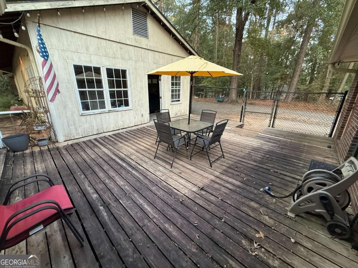 101 Cherry Point SE Eatonton GA 31024