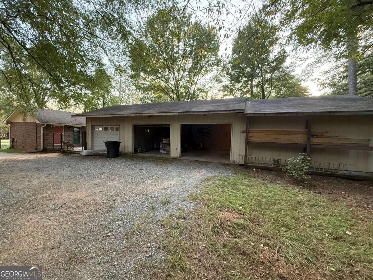 101 Cherry Point SE Eatonton GA 31024
