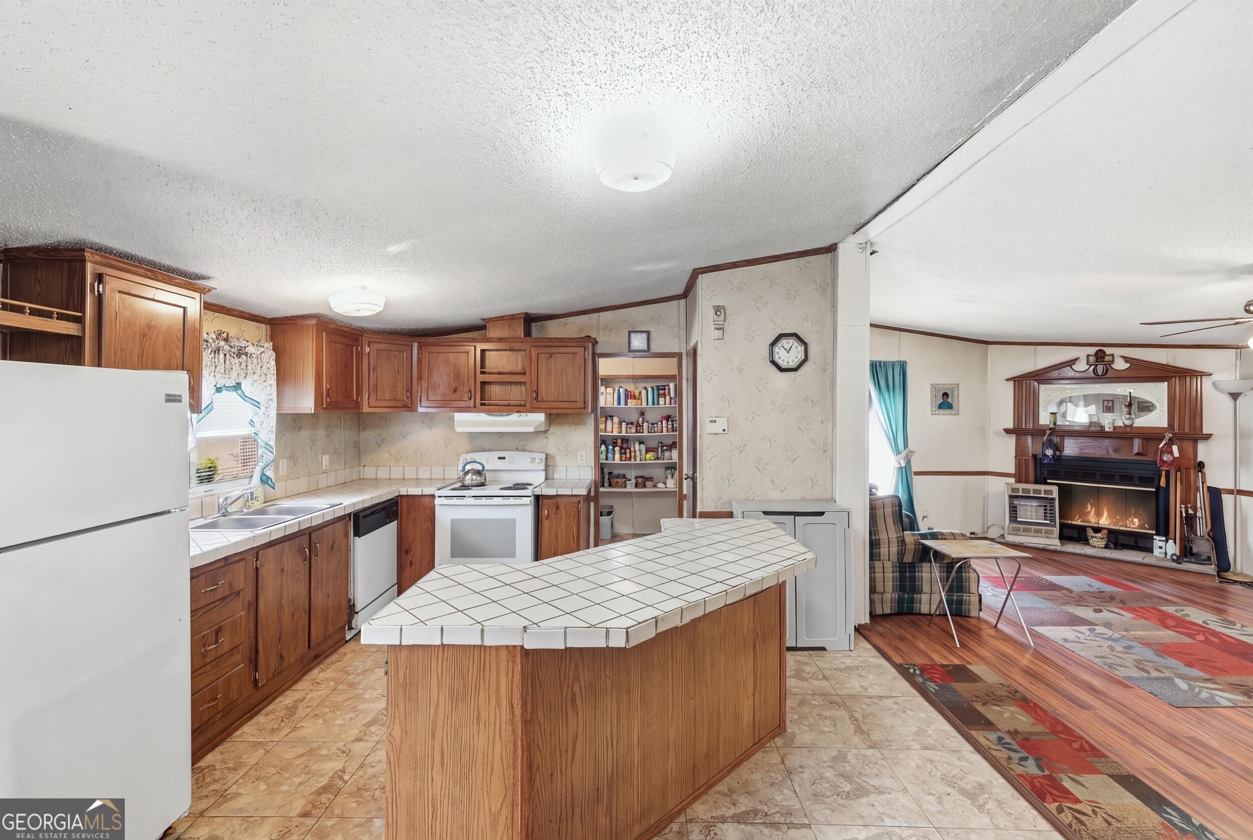 217 Combs Avenue Martin GA 30557