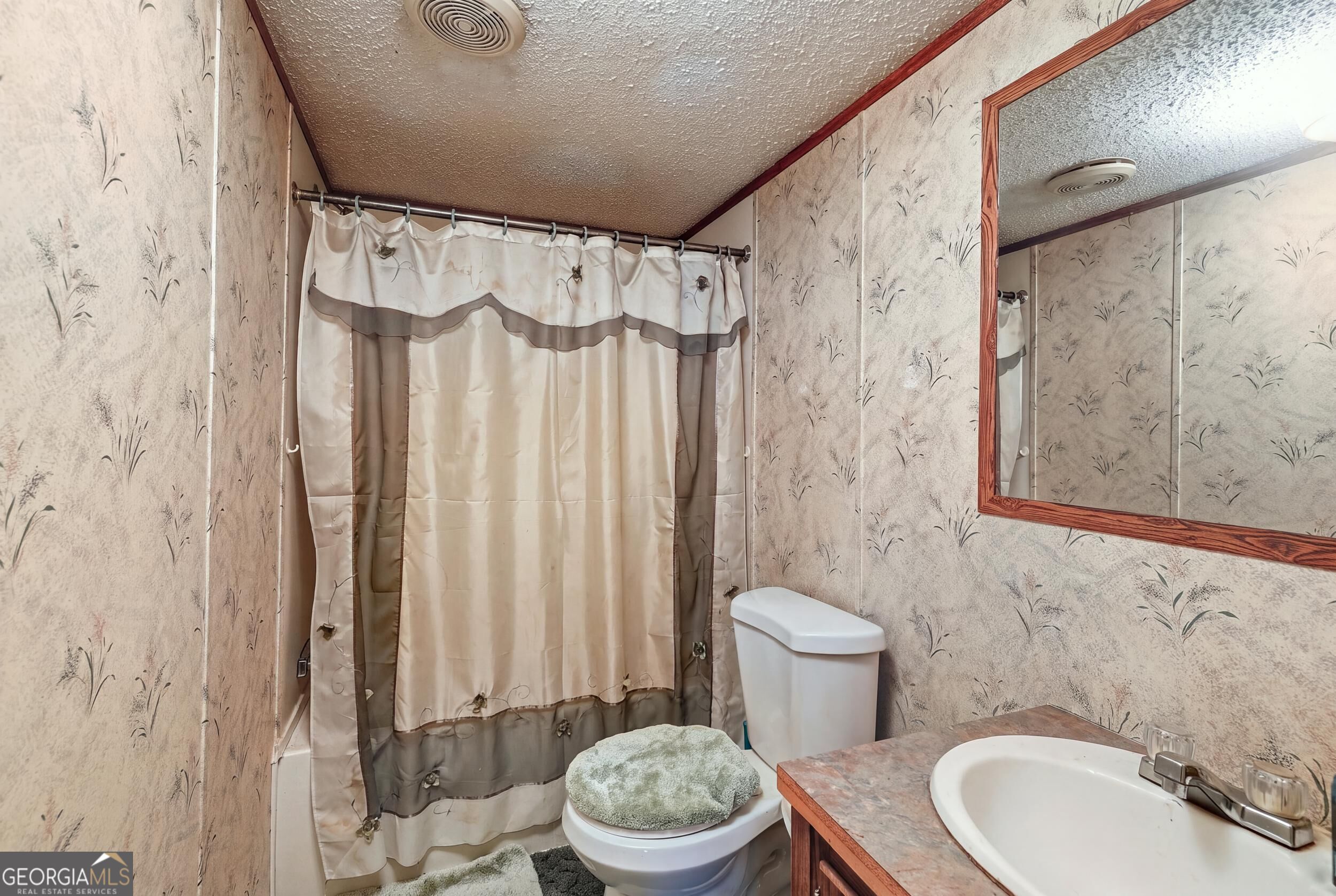 217 Combs Avenue Martin GA 30557