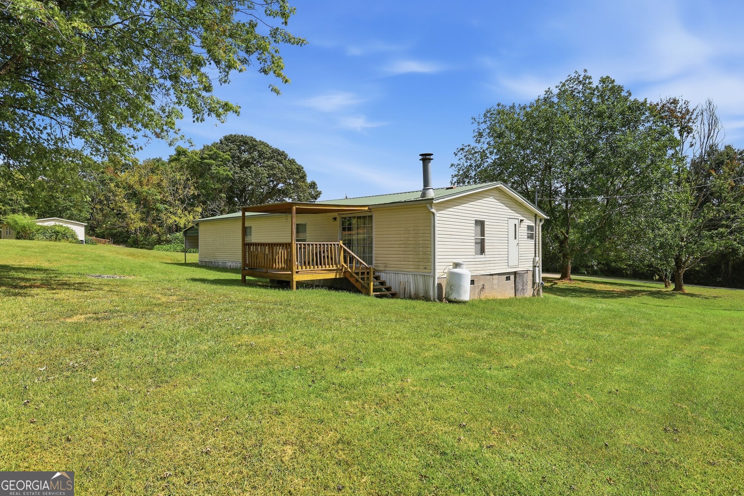 217 Combs Avenue Martin GA 30557