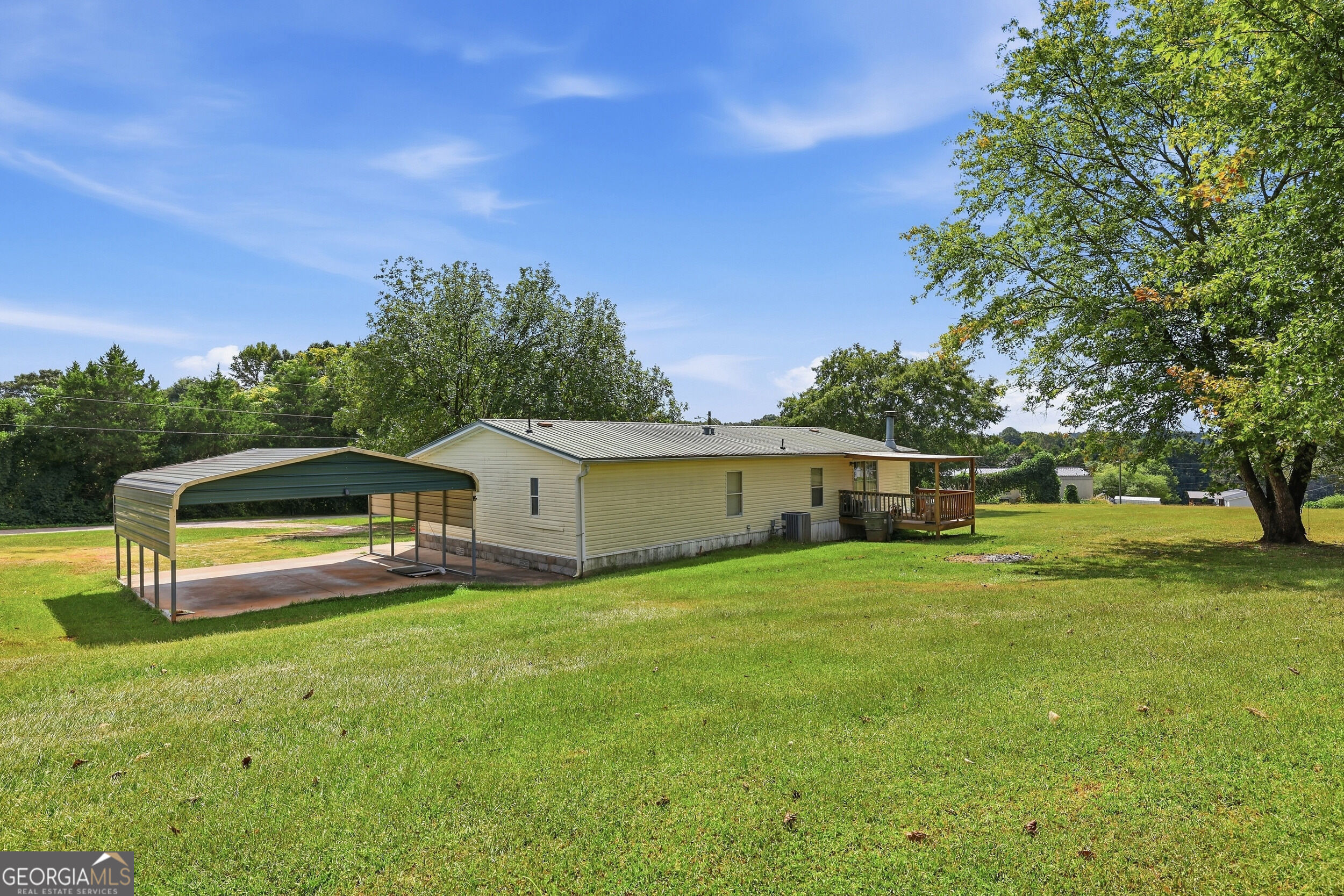 217 Combs Avenue Martin GA 30557