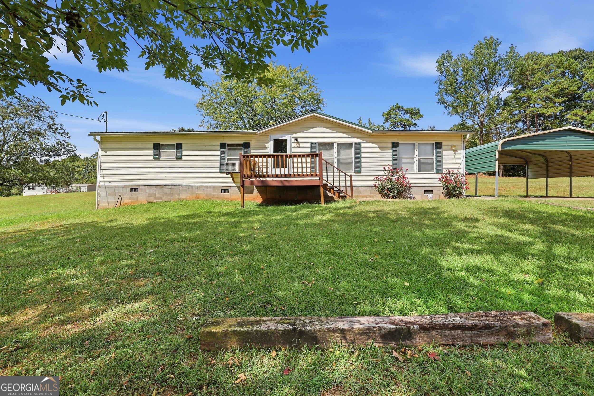 217 Combs Avenue Martin GA 30557