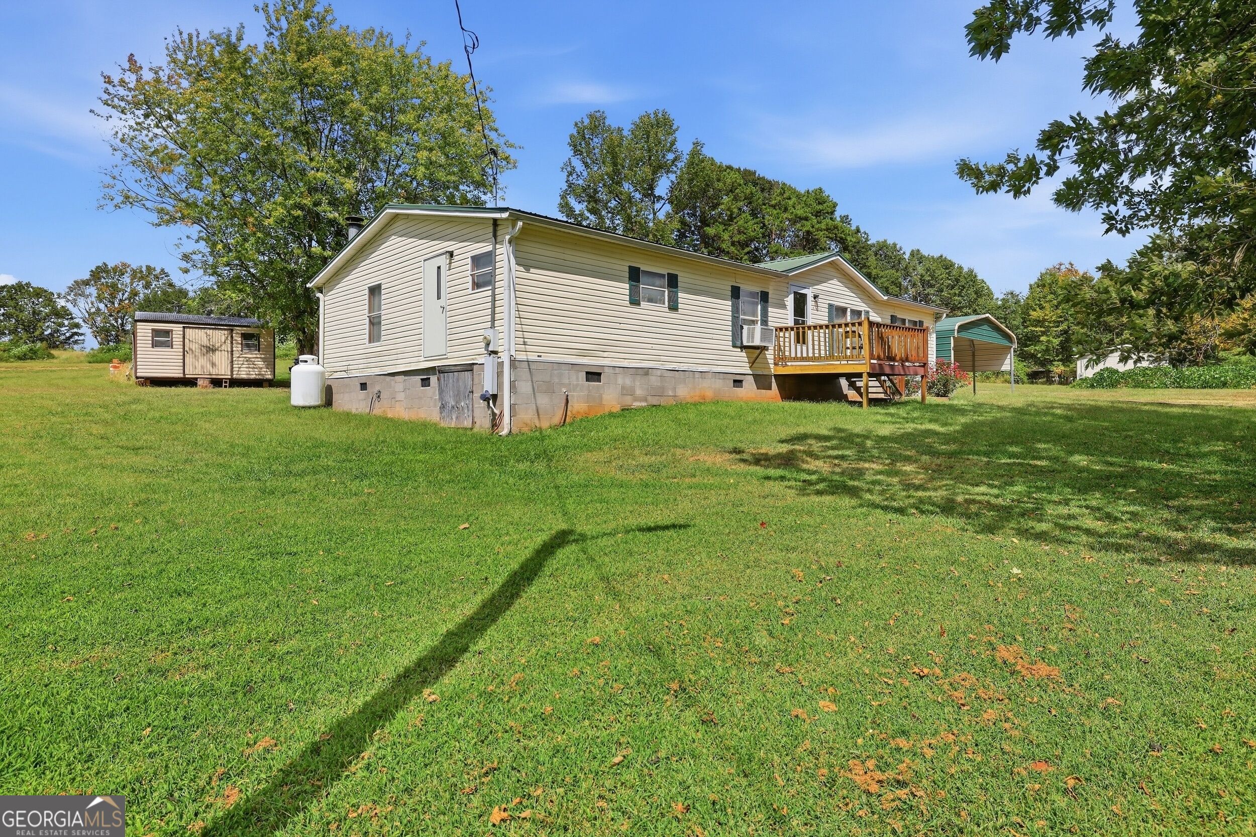 217 Combs Avenue Martin GA 30557