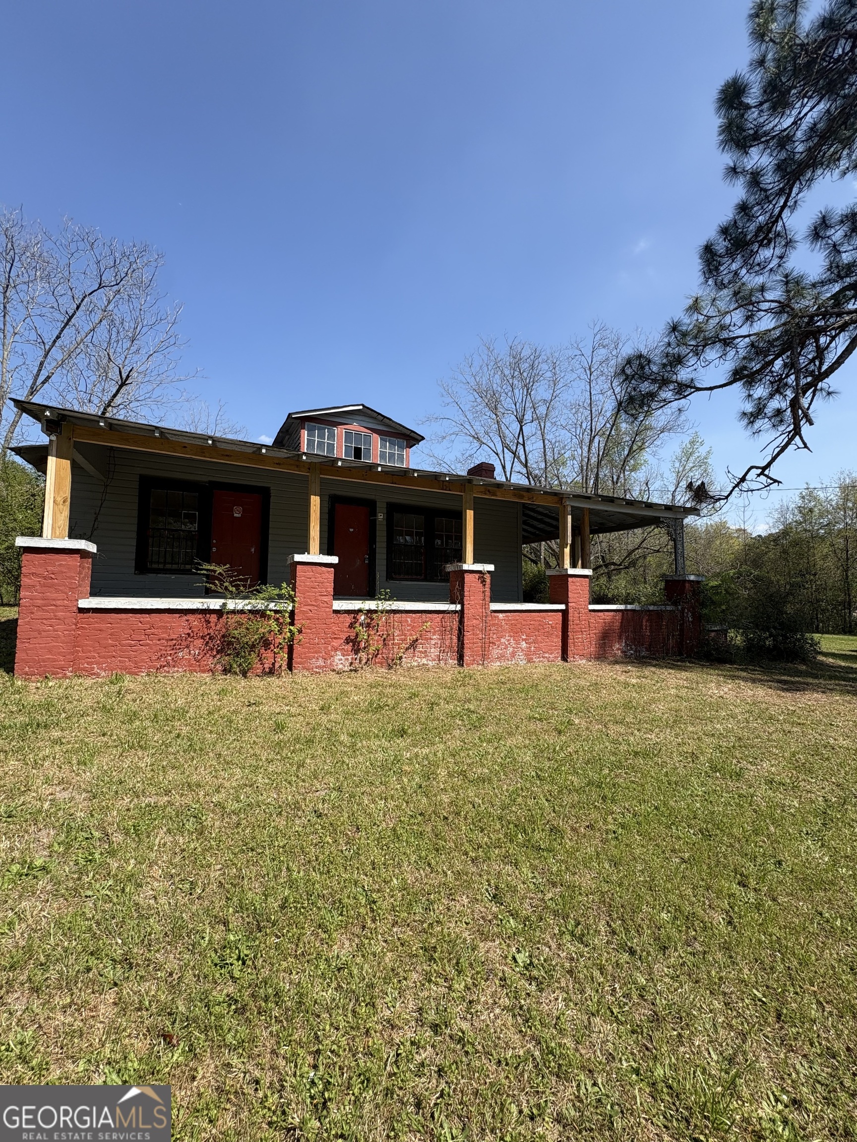 2585 New Clinton Road Macon GA 31211