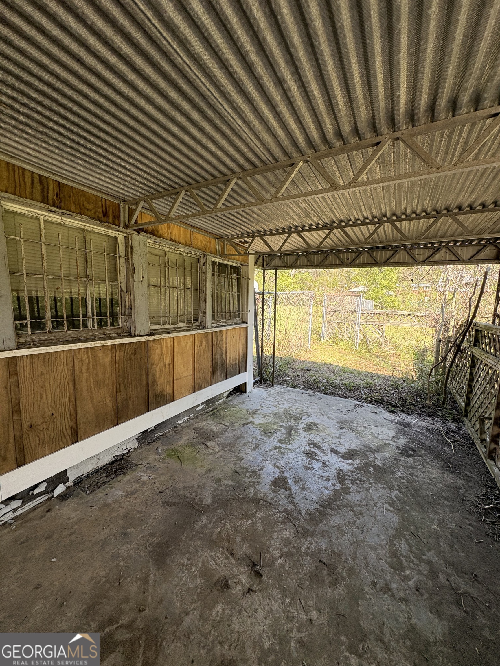 2585 New Clinton Road Macon GA 31211