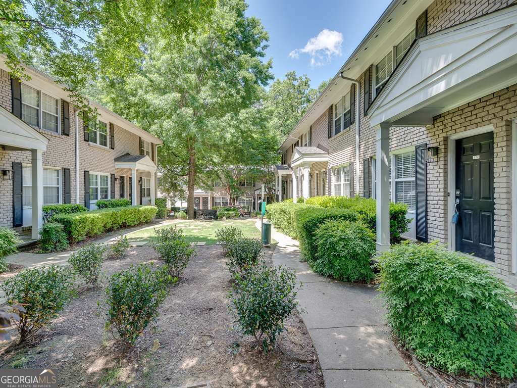 2232 Dunseath Avenue NW Atlanta GA 30318