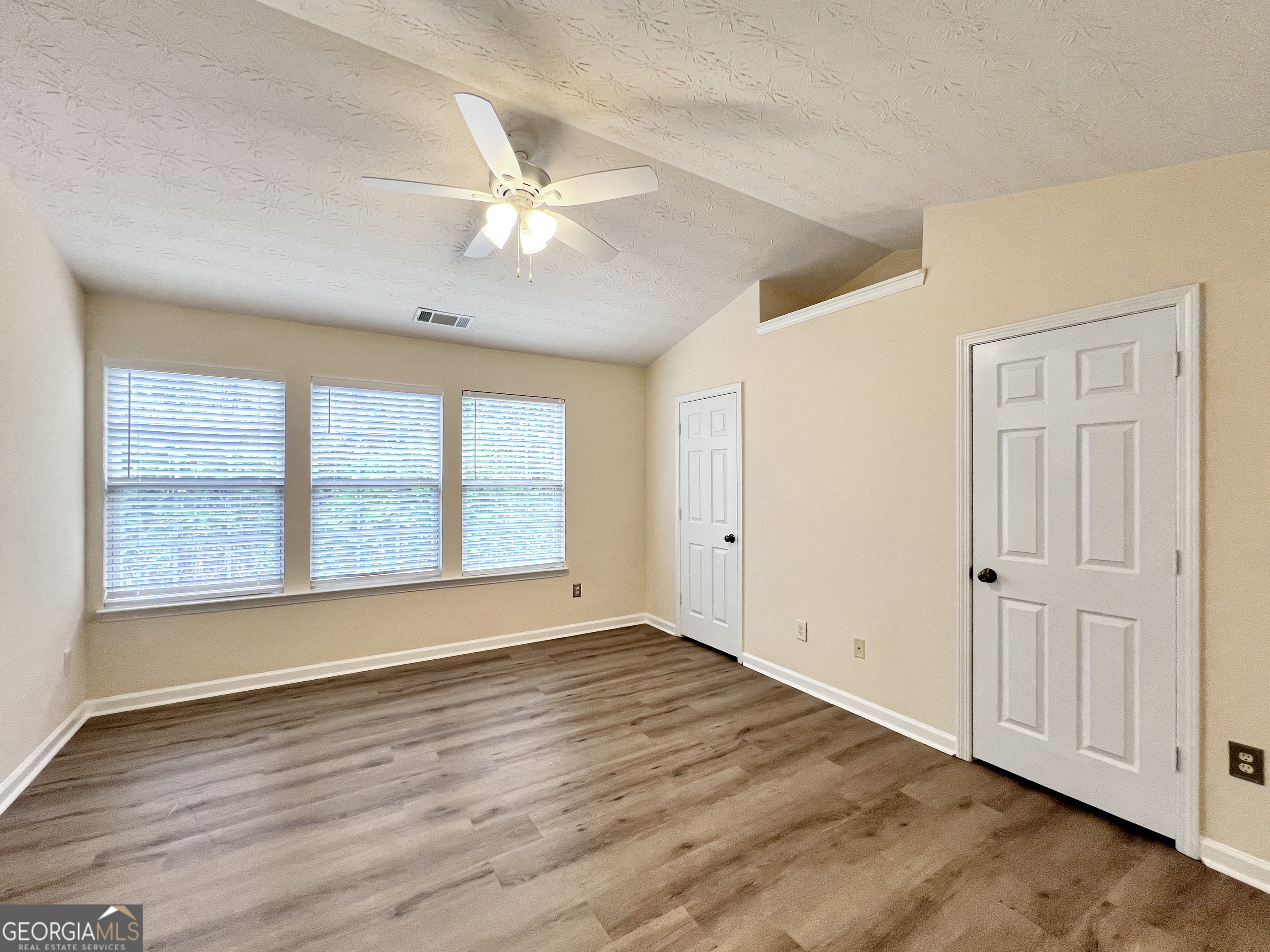 2706 Heathrow Drive Lawrenceville GA 30043
