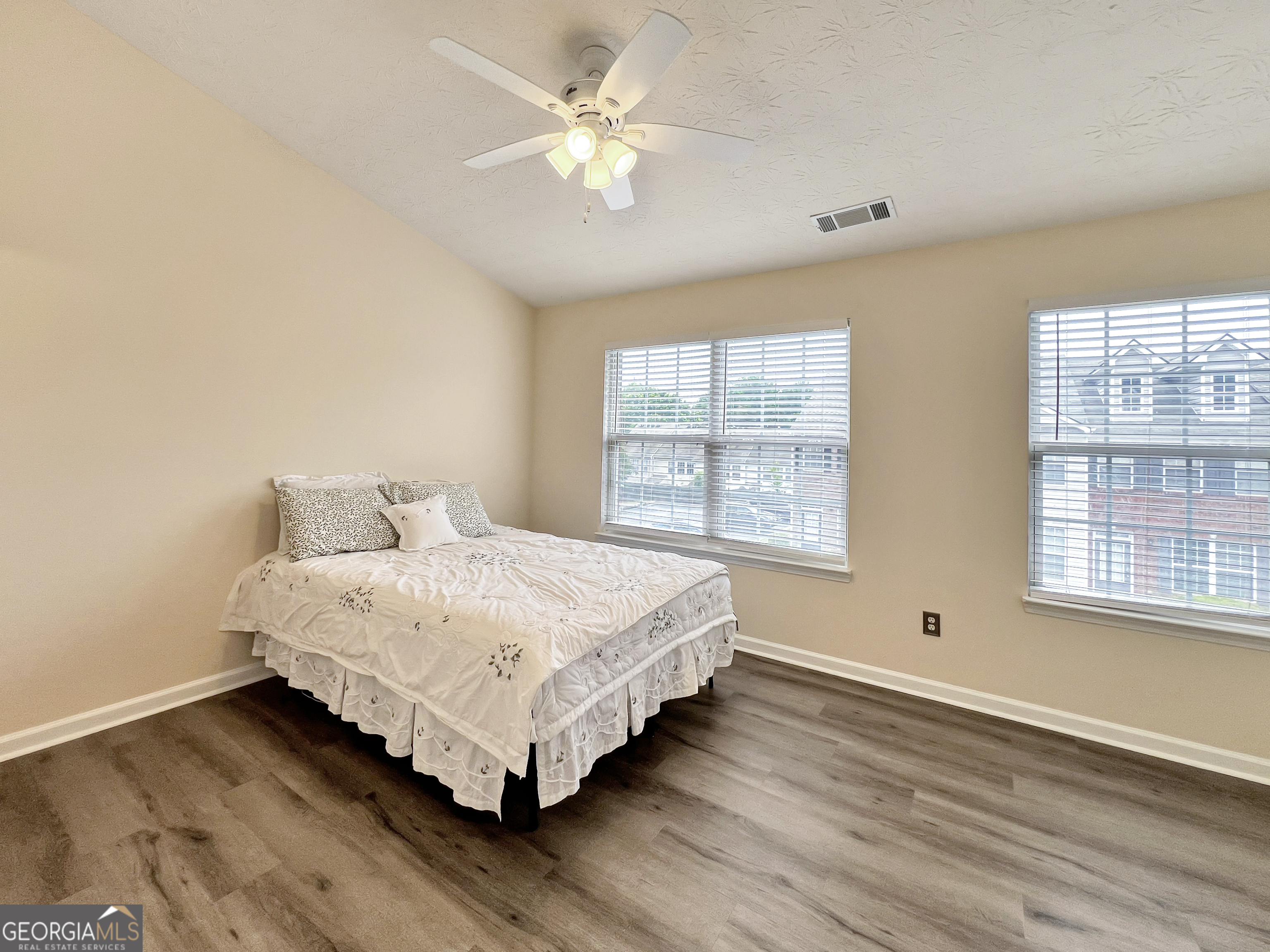 2706 Heathrow Drive Lawrenceville GA 30043