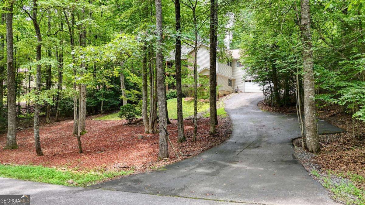 2087 Wood Lake Lane Young Harris GA 30582
