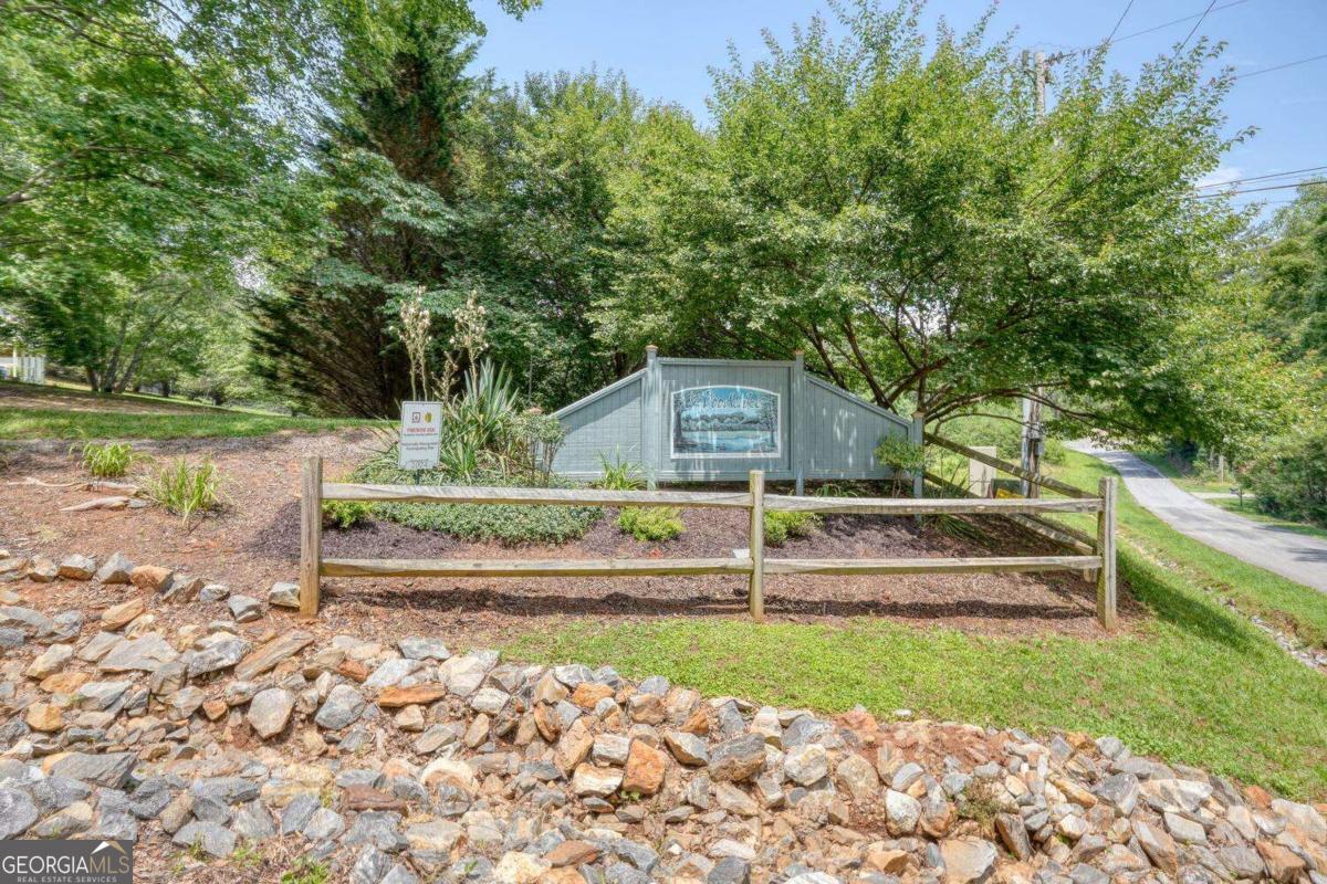 2087 Wood Lake Lane Young Harris GA 30582