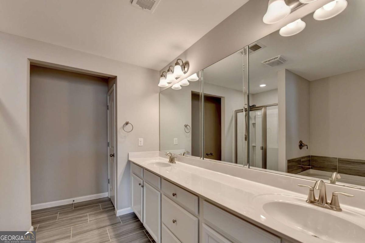 7245 Heritage Oak Court Cumming GA 30040