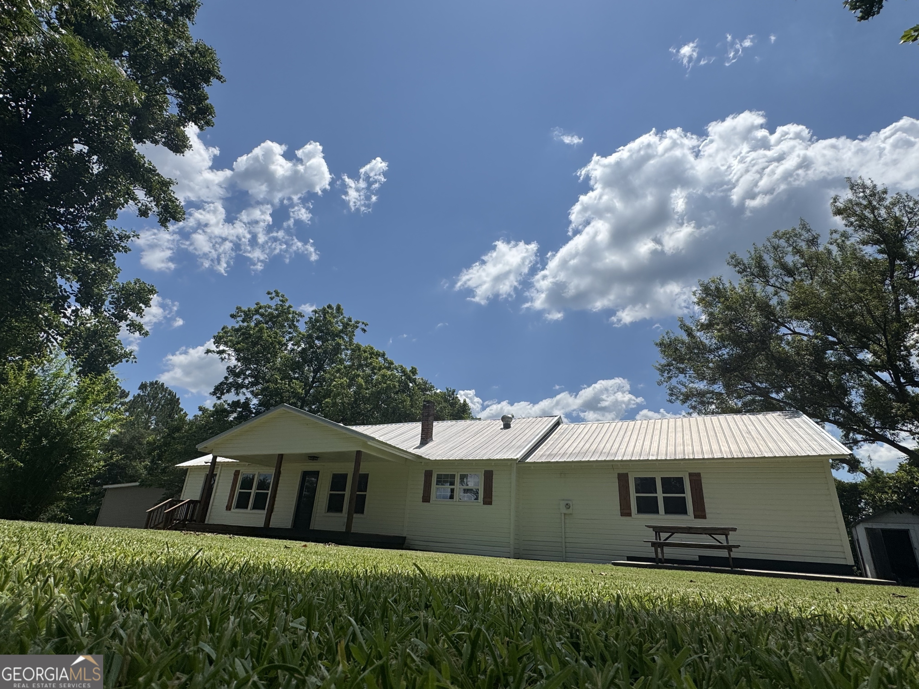 1533 W River Road Rhine GA 31077