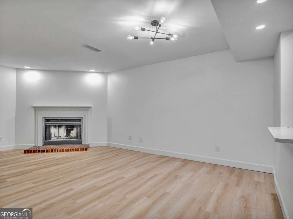 3018 Steeplechase Alpharetta GA 30004