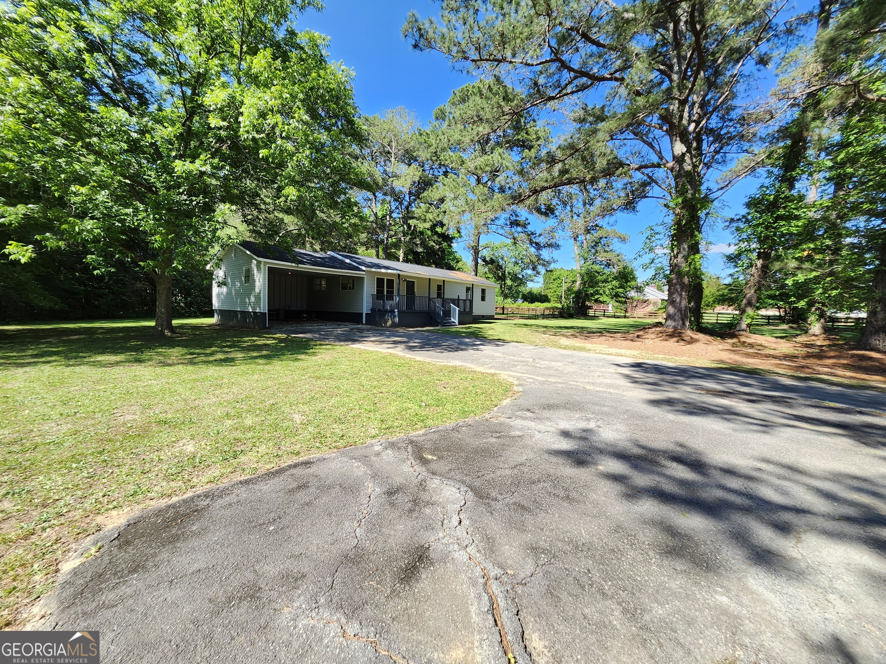 2563 Highway 81 E Mcdonough GA 30252