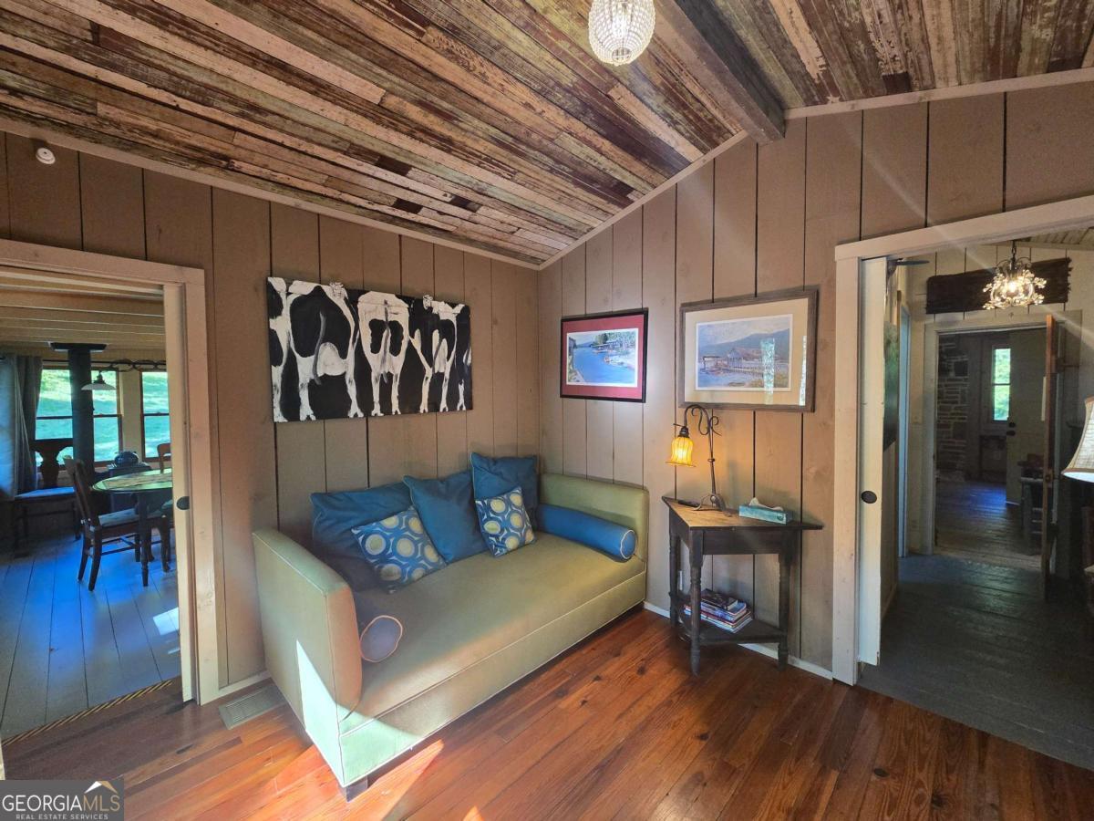 27 Tall Oak Lane Clarkesville GA 30523