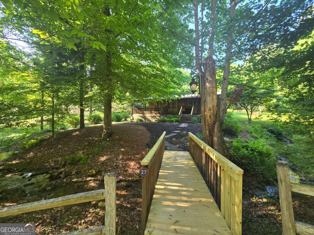 27 Tall Oak Lane Clarkesville GA 30523