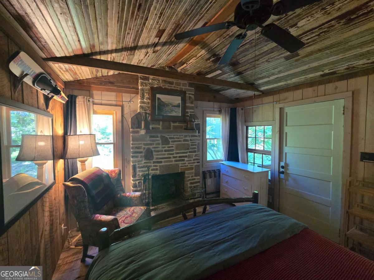 27 Tall Oak Lane Clarkesville GA 30523