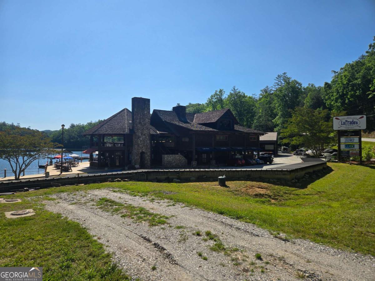 27 Tall Oak Lane Clarkesville GA 30523